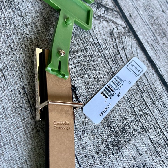 NWT! Kate spade belt with bow and spade logo. Genuine leather, Available M and L - Picture 8 of 12